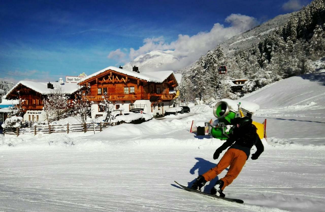 Feriendorf Joggler - Chalets Nahe Der Gondel Цель-ам-Циллер Экстерьер фото